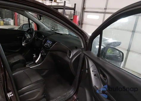 2021 Chevrolet Trax Fwd Lt from USA, damaged, VIN KL7CJLSM9MB376098